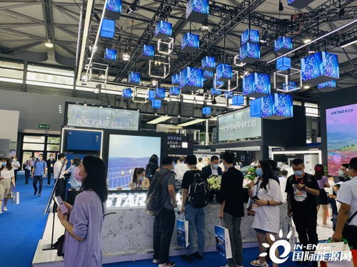 燃爆现场 71家光伏企业闪耀SNEC 技术交流